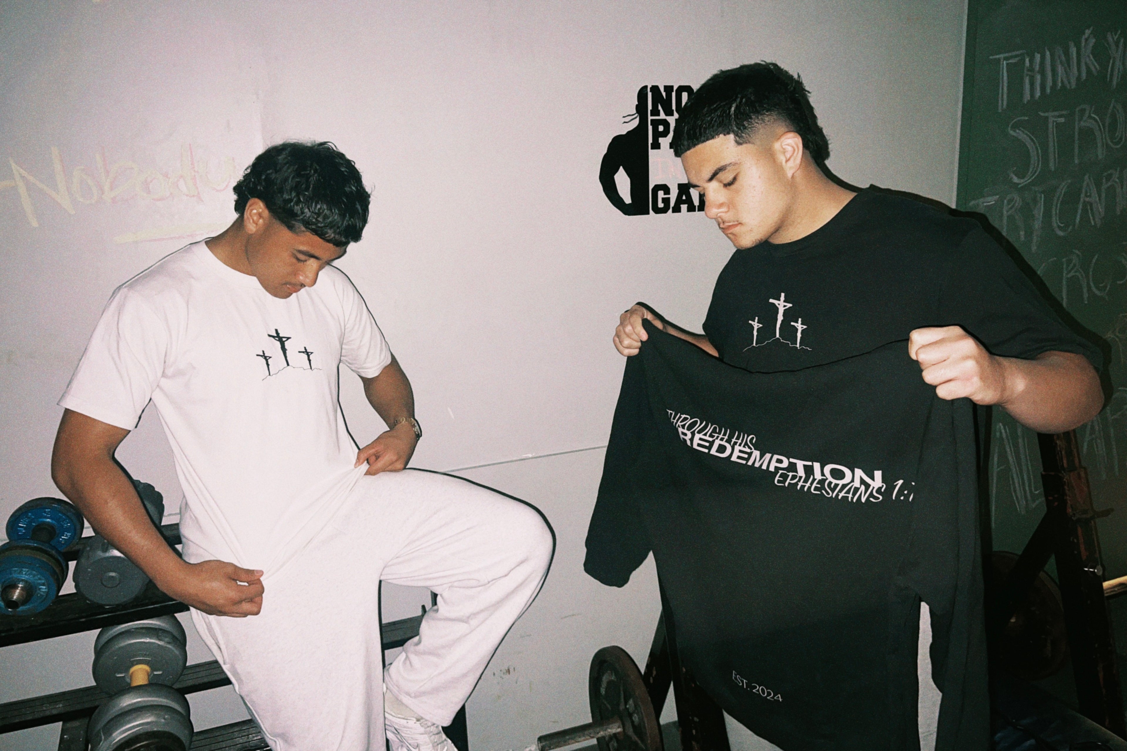001 | REDEEMD CROPPED TEE (BLACK)