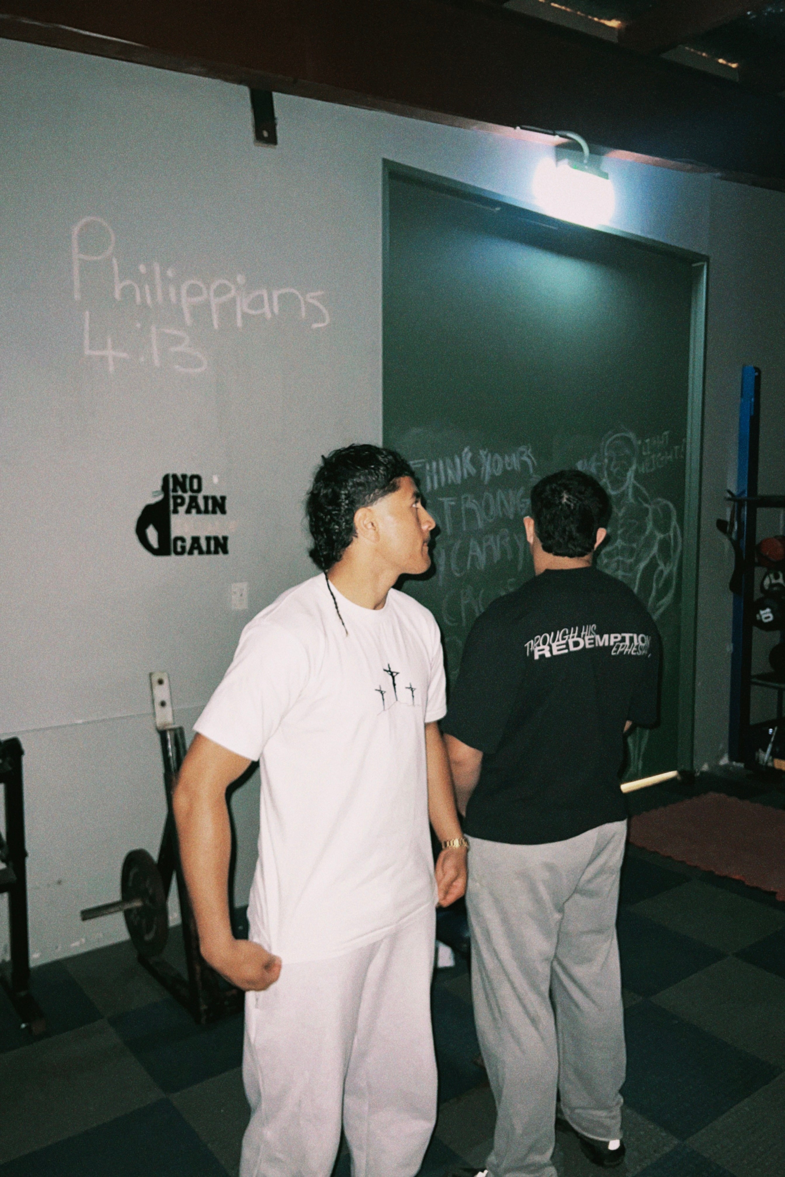 001 | CROPPED-FIT TEE (WHITE)